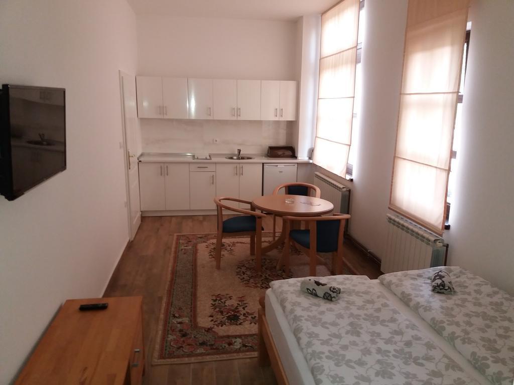 Apartments Ferhadija Banja Luka Buitenkant foto